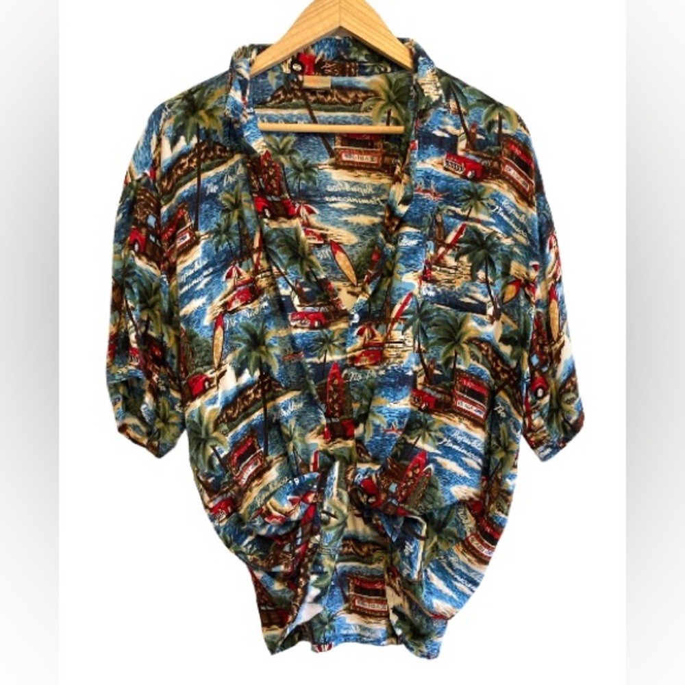 VTG Arena Hawaiian Button Up